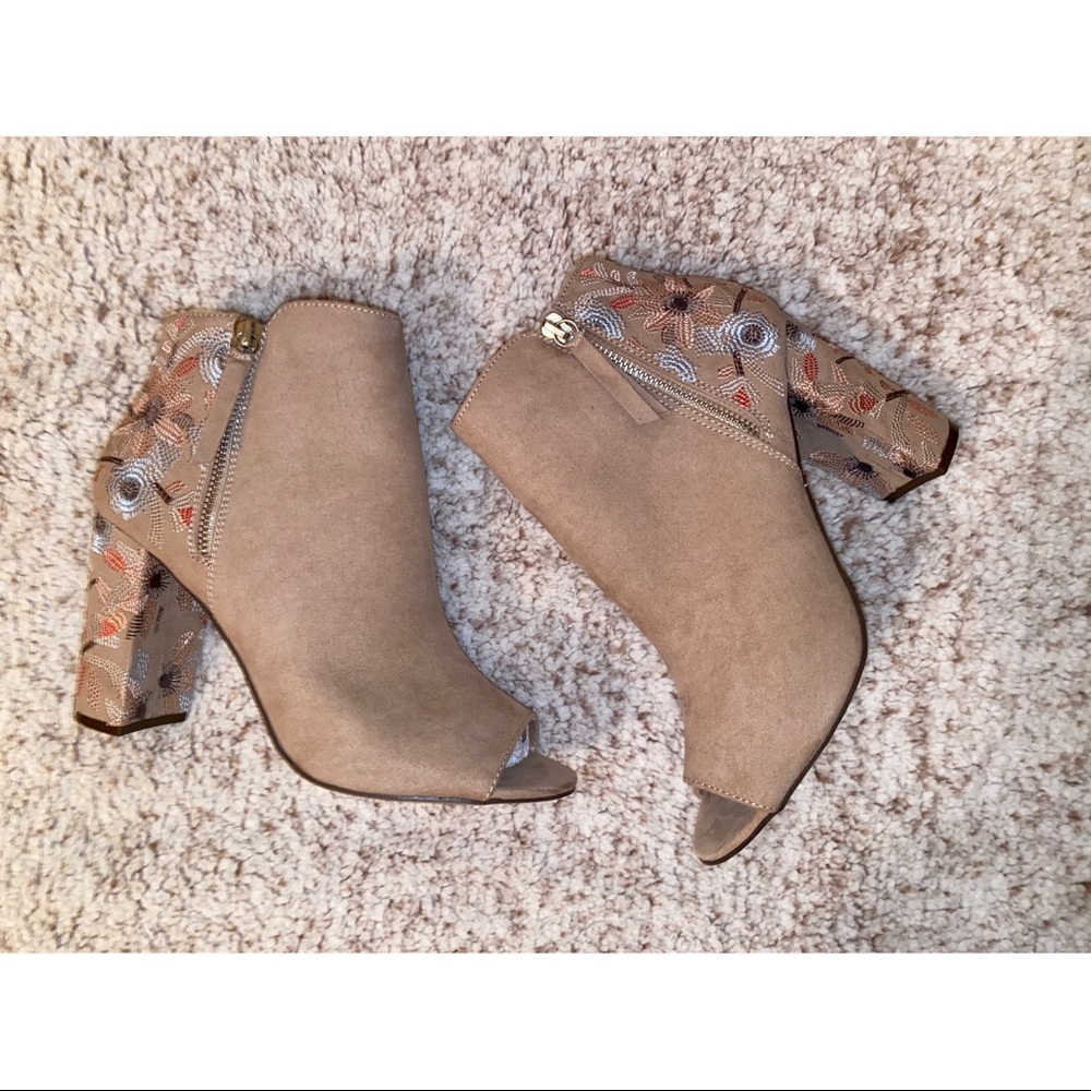 SO peep toe block heels